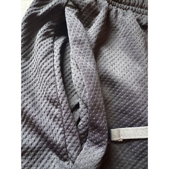 Under Armour Shorts Men's Extra Large Black - Picture 4 of 6